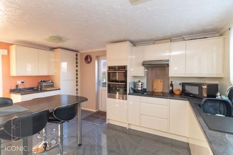 4 bedroom detached house for sale, Meadowsweet, Horsford, Norwich