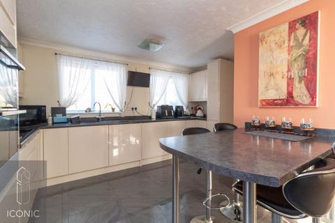 4 bedroom detached house for sale, Meadowsweet, Horsford, Norwich