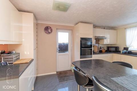 4 bedroom detached house for sale, Meadowsweet, Horsford, Norwich