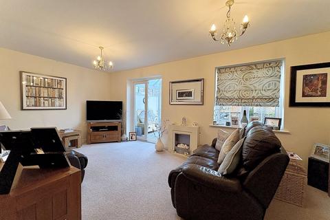 undefined, Holloway Court, WOMBOURNE, WV5 0DJ