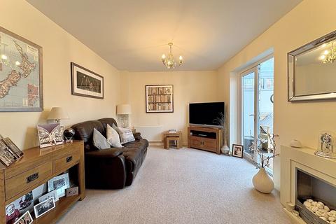 undefined, Holloway Court, WOMBOURNE, WV5 0DJ