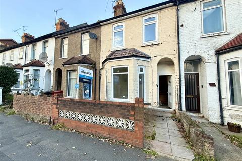 1 bedroom in a house share to rent, Bath Road, Slough