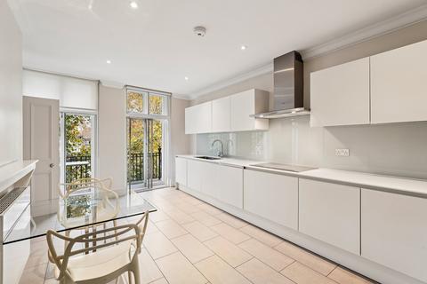 3 bedroom flat to rent, Thurloe Place, South Kensington, London