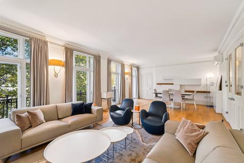 3 bedroom flat to rent, Thurloe Place, South Kensington, London