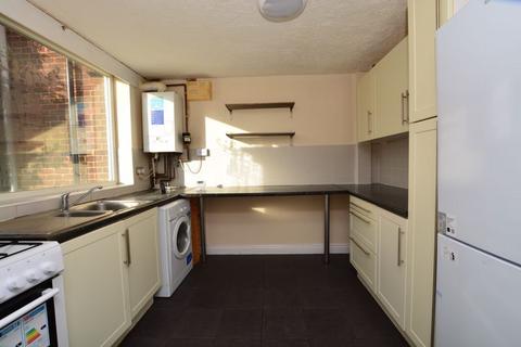 undefined, Aintree Close, Slough