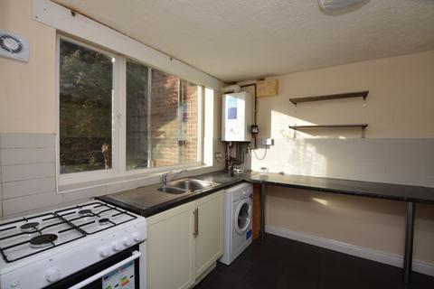 undefined, Aintree Close, Slough