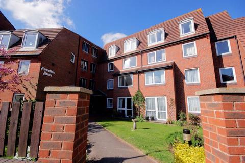 1 bedroom retirement property for sale, Hometide House, Lee-On-The-Solent, PO13