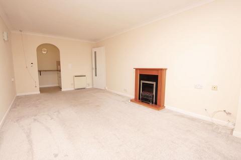 1 bedroom retirement property for sale, Hometide House, Lee-On-The-Solent, PO13