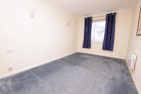 1 bedroom retirement property for sale, Hometide House, Lee-On-The-Solent, PO13