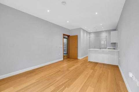 3 bedroom ground floor flat for sale, Mycenae Road, London SE3