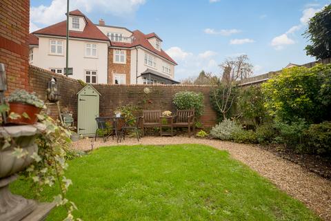 undefined, North Parade, Horsham, RH12