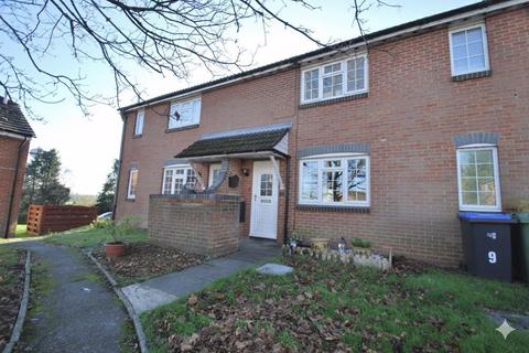 1 bedroom terraced house for sale, Hunting Gate Drive, Chessington