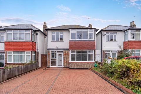 4 bedroom detached house to rent, Atkins Road, London SW12 0AH