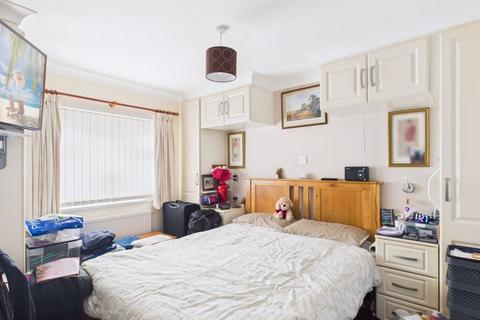 undefined, Gulval, Penzance - Park home with garden and parking.