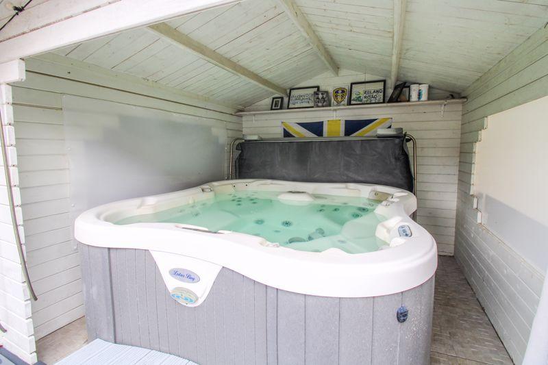 Hot Tub / Pool House