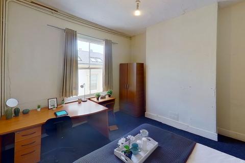 undefined, Brunel Terrace, Nottingham, Nottinghamshire, NG7