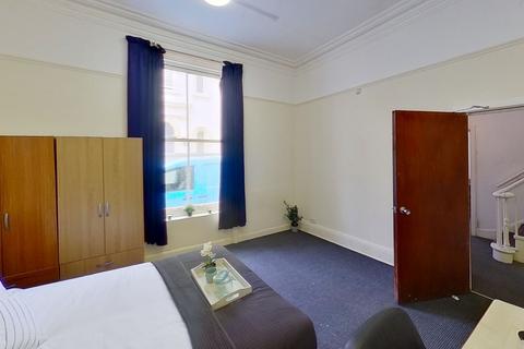 undefined, Brunel Terrace, Nottingham, Nottinghamshire, NG7