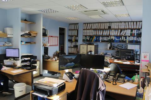 Warehouse to rent, 4 Abbey Point, Cartersfield Road Waltham Abbey EN9 1FE
