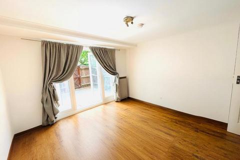 undefined, Blondin Street, Stratford, Olympic Village, Bethnal Green, Bow, London, E3 2TR