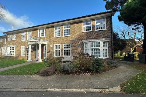undefined, Addington Road, Sanderstead, Surrey, CR2 8RA