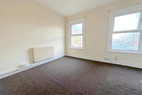 undefined, Grove Road, Luton, LU1 1QJ