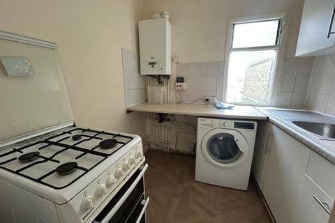 undefined, Grove Road, Luton, LU1 1QJ