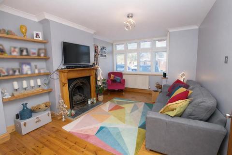 3 bedroom terraced house for sale, Icknield Road, Icknield, Luton, Bedfordshire, LU3 2PA
