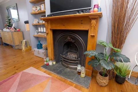 3 bedroom terraced house for sale, Icknield Road, Icknield, Luton, Bedfordshire, LU3 2PA