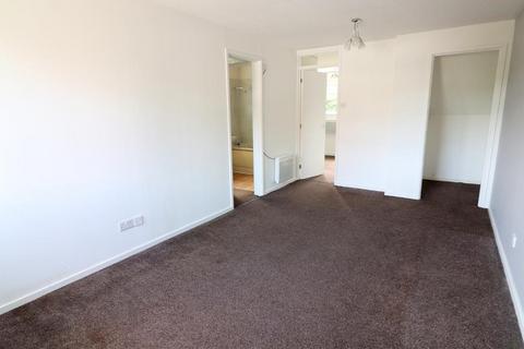 undefined, Luton LU3