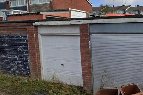 Property to rent, Holly Grove Lees, Oldham, OL4