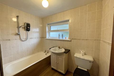 undefined, Cae Coed, Llandybie, Ammanford