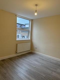 undefined, Brighton Road, Purley, CR8