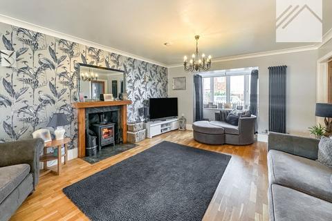 3 bedroom detached house for sale, Urmond Road, Canvey Island