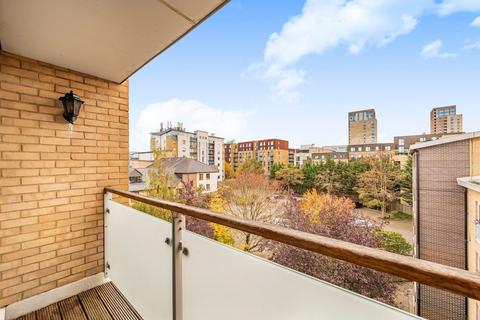 Yeoman Street, London, SE8