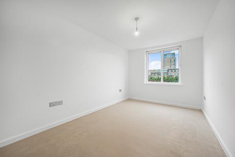 2 bedroom flat for sale, Yeoman Street, London, SE8