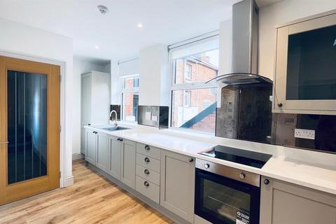 undefined, Flat 4, 19 Worcester Road , Malvern , Worcestershire