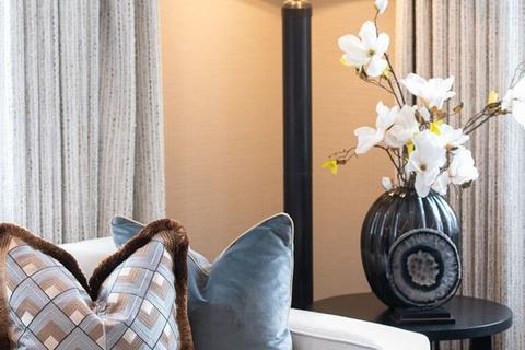 1 bedroom apartment to rent, London, London W8