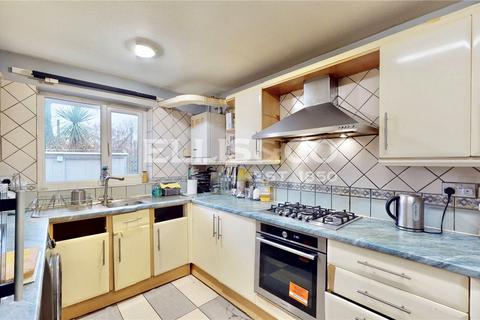 3 bedroom terraced house for sale, Barham Close, Wembley, HA0