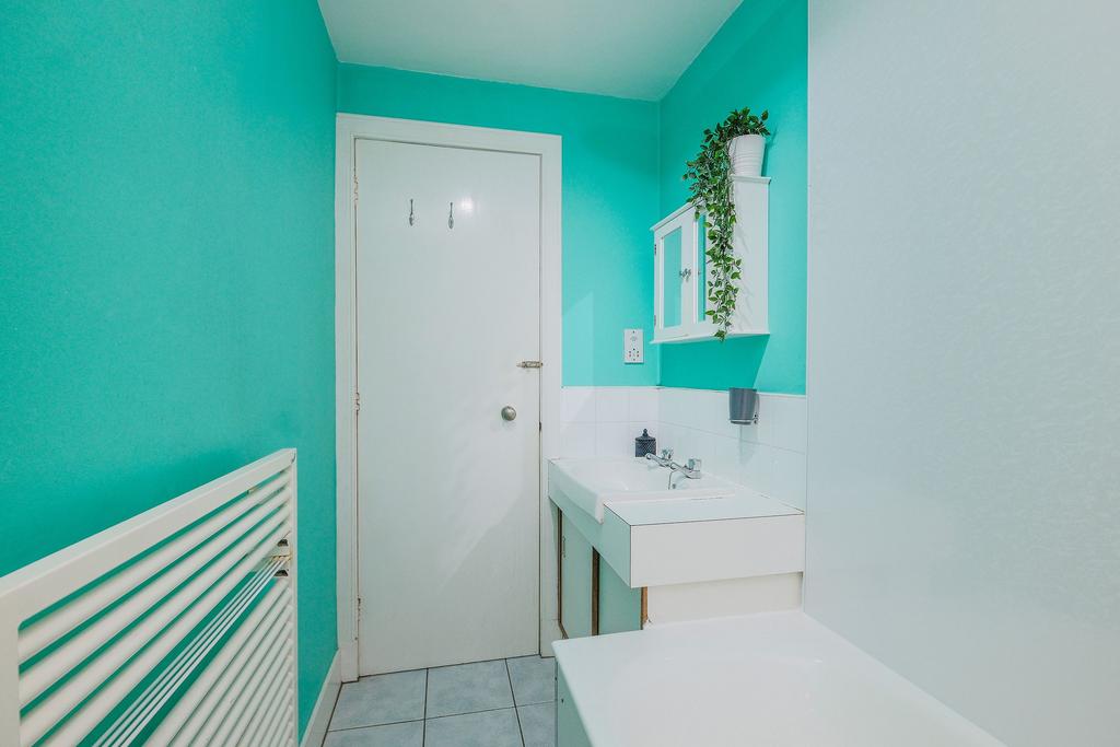 Bathroom alternative view