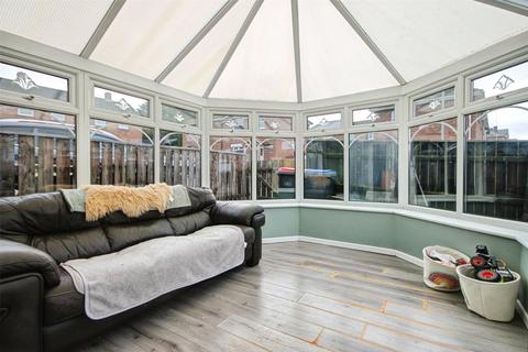 3 bedroom end of terrace house for sale, Rutland Road, Consett, County Durham, DH8