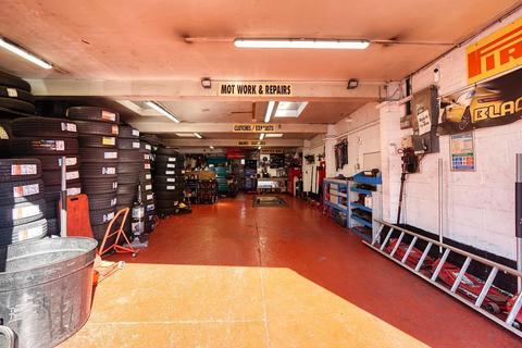 Garage to rent, 21A Campbell Rd Brighton BN1 4QD