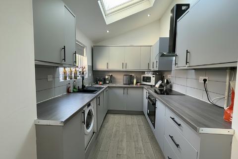 6 bedroom house share to rent, Nottingham NG7