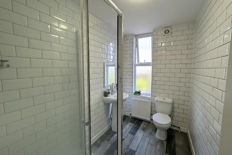 6 bedroom house share to rent, Nottingham NG7