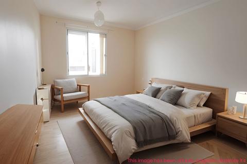 undefined, Kingsway, London N12