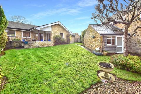 4 bedroom detached bungalow for sale, Astrop Road, Banbury OX17
