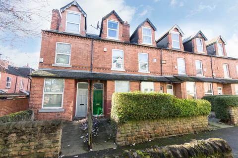 4 bedroom townhouse to rent, Frederick Grove, Lenton NG7