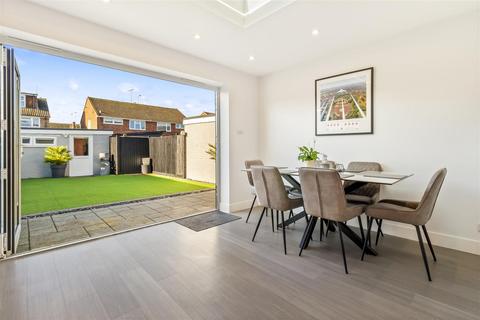 3 bedroom house for sale, Patching Close, Goring-By-Sea, Worthing