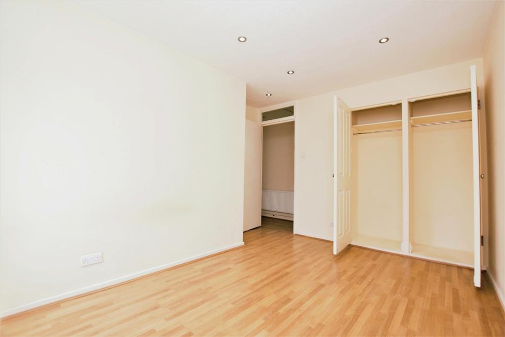 Bedroom (2)