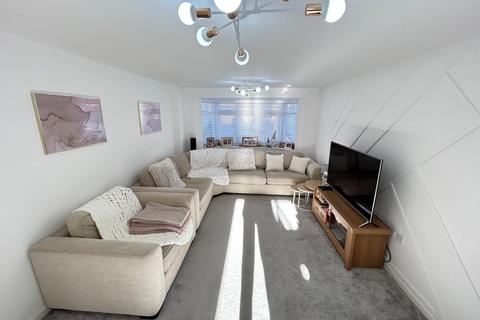 3 bedroom detached house for sale, Taylor Way, Warwick