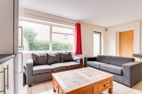 6 bedroom house to rent, St Michaels Place, Canterbury